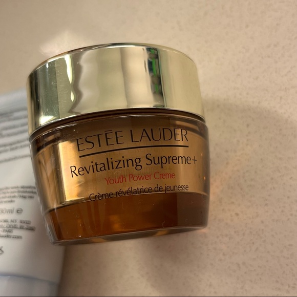 Estée Lauder Super Deluxe Sample Set - Picture 11 of 11